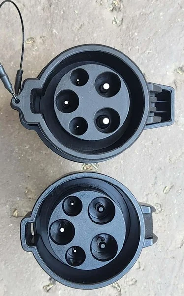 review-20251105071653-DyvoOG