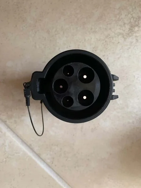 review-20251105072121-dFxFMl