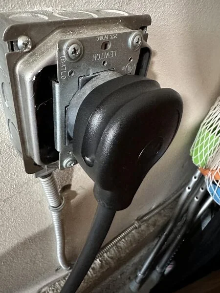 review-20251106020552-aTNmbL