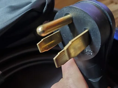 review-20251106032851-Hz3QA9